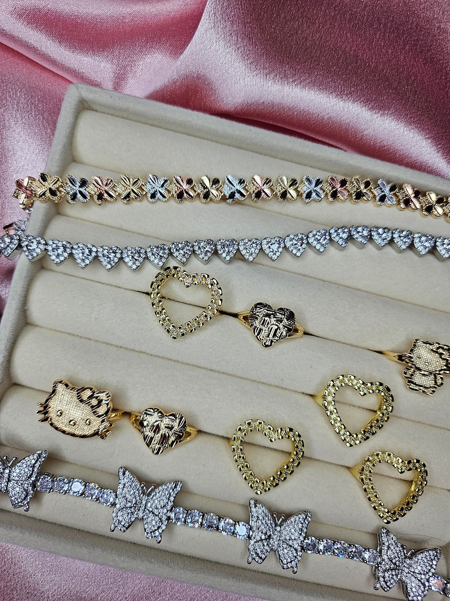 Hello Kitty Ring